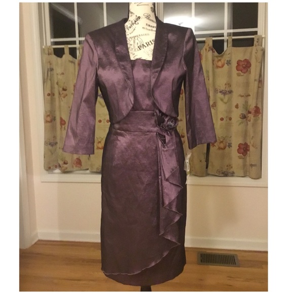 R&M Richards Dresses & Skirts - R&M Richards formal dress & Jacket Plum Metallic